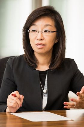 片桐 圭子　（AERA編集長）